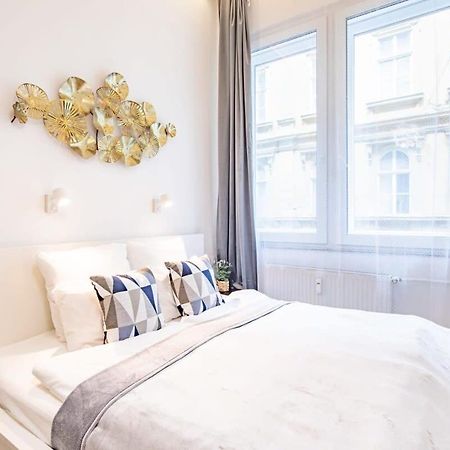 Ultra Central - New - Comfy Studio Budapest Bagian luar foto